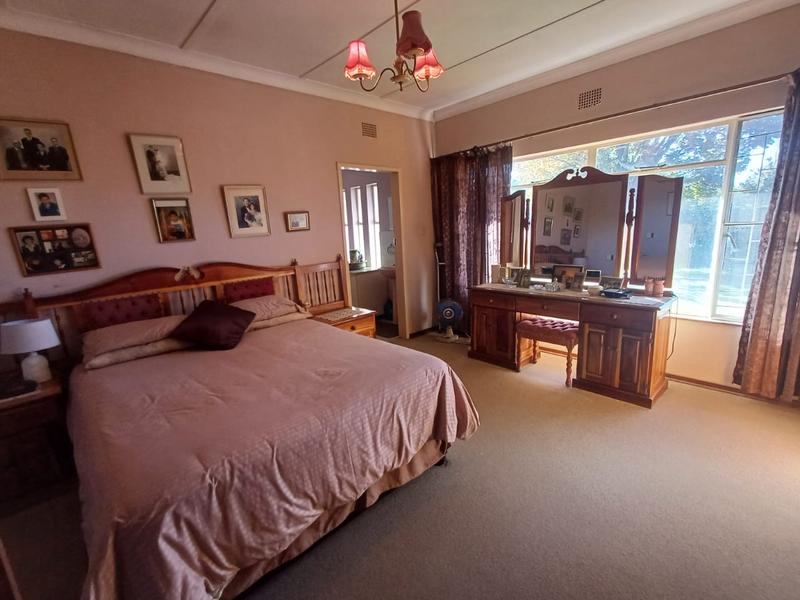 5 Bedroom Property for Sale in Parys Free State